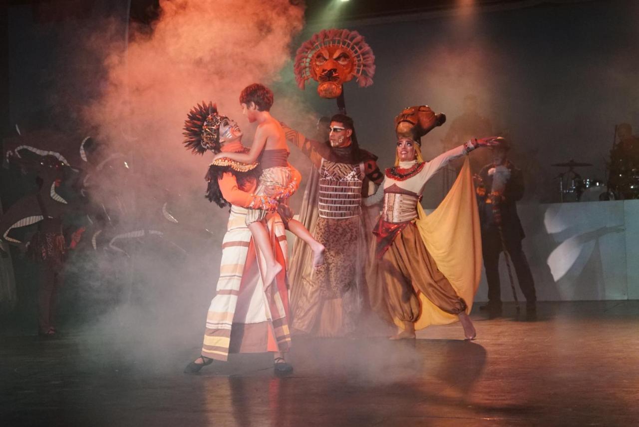 Catalonia Playa Maroma - All Inclusive Punta Maroma Esterno foto The Lion King on Ice